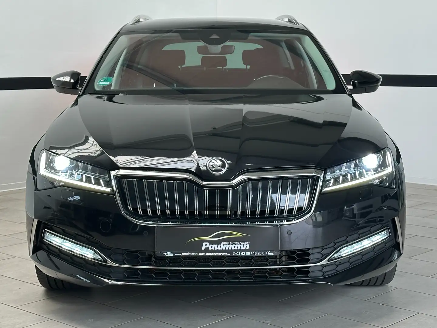 Skoda Superb Combi 1.4 TSI iV DSG Style Navi*LED*1.Hand Negro - 2