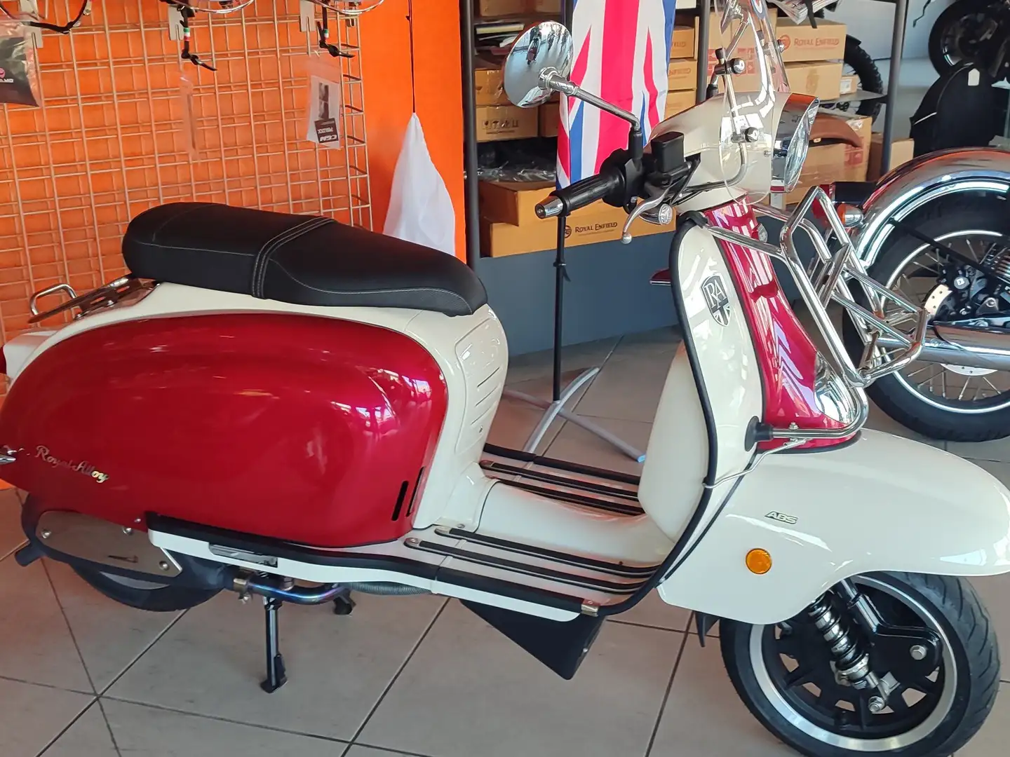 Royal Alloy TG 300 LC ABS Royal Alloy TG 300 LC ABS Weiß - 2