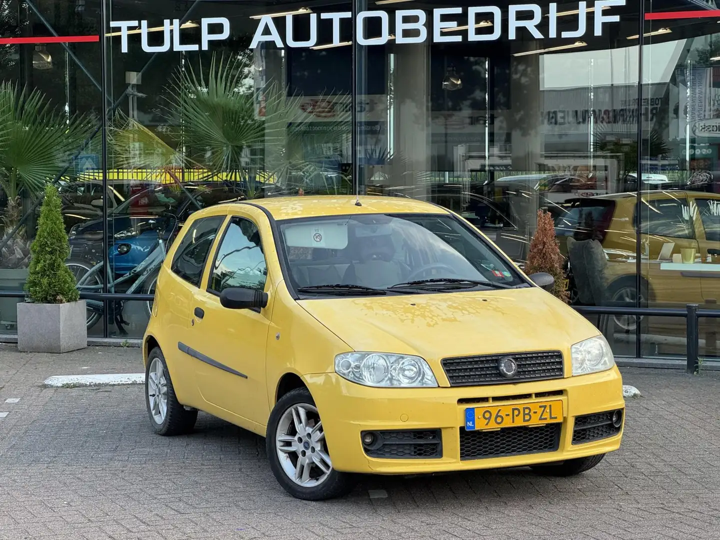 Fiat Punto 1.2-16V SportSound 2004 Airco goed onderhouden Geel - 2