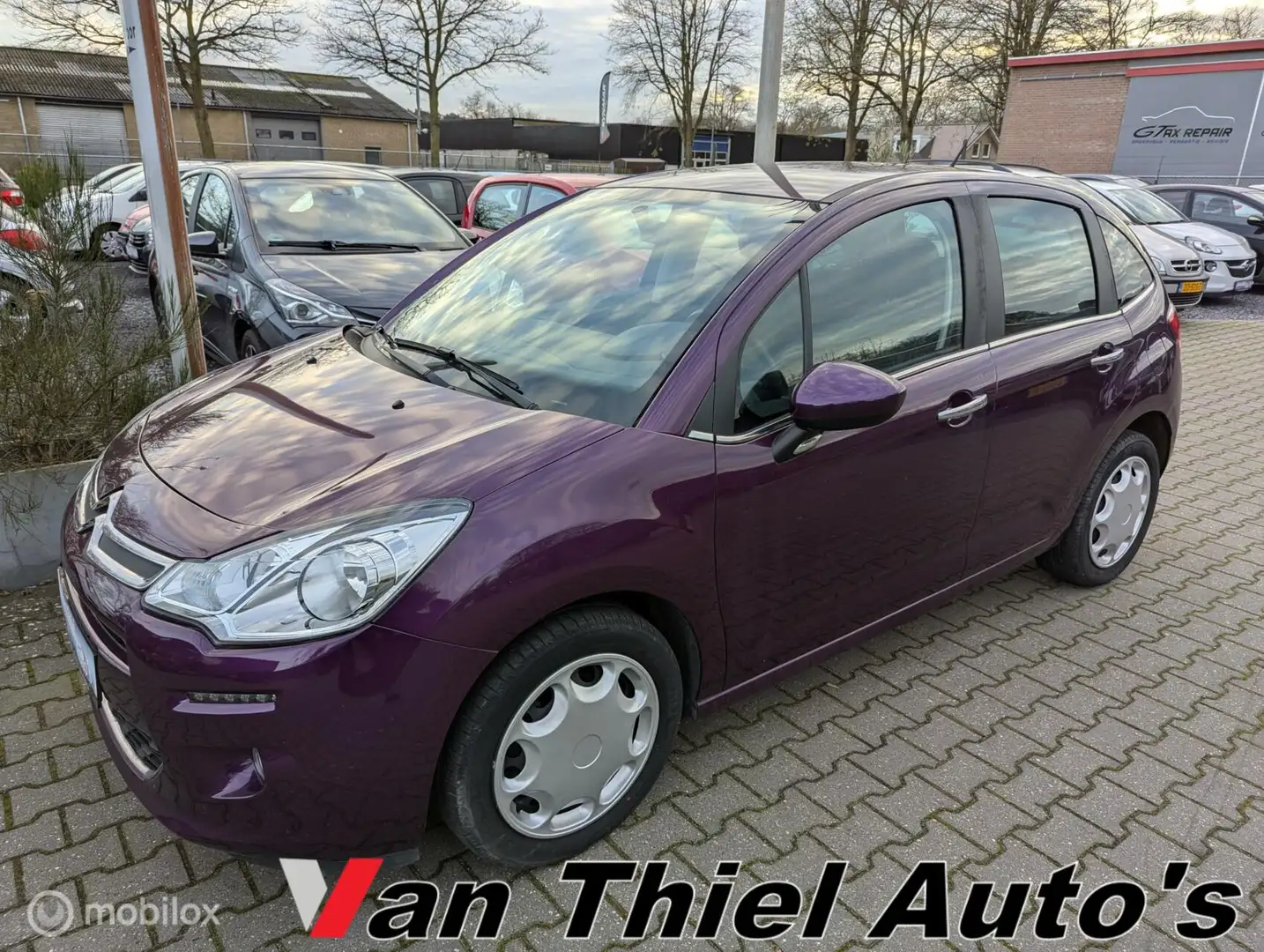 Citroen C3 1.2 PureTech Feel Edition Paars - 1