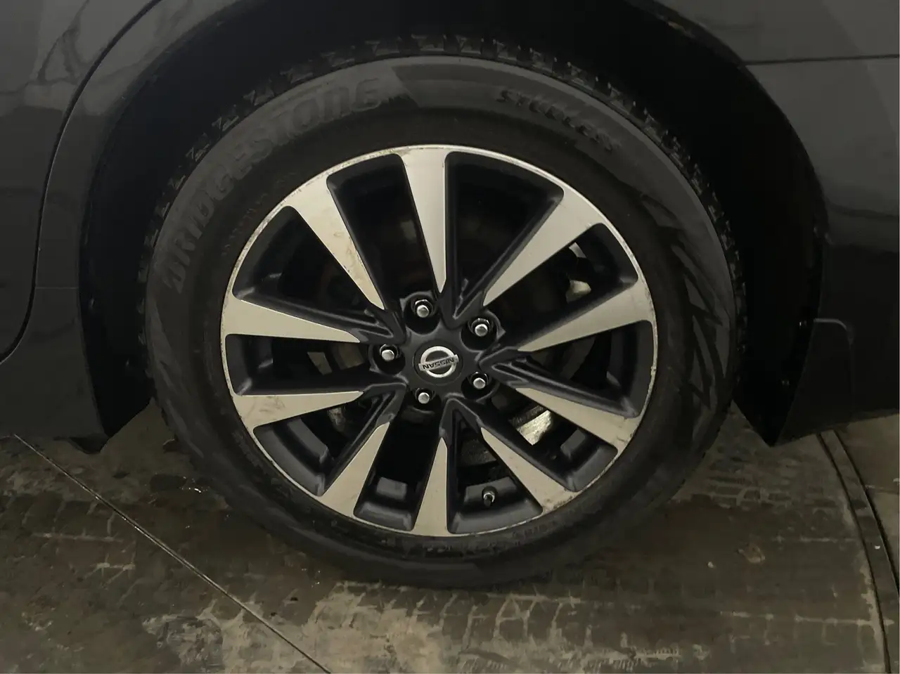 Nissan Altima снимка Nissan Altima