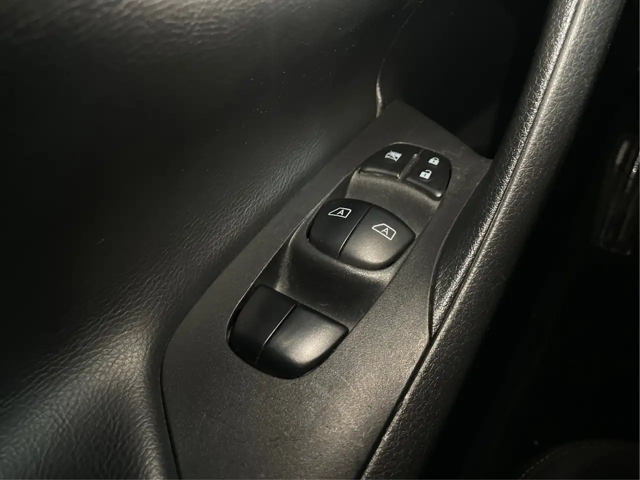 Nissan Altima снимка Nissan Altima