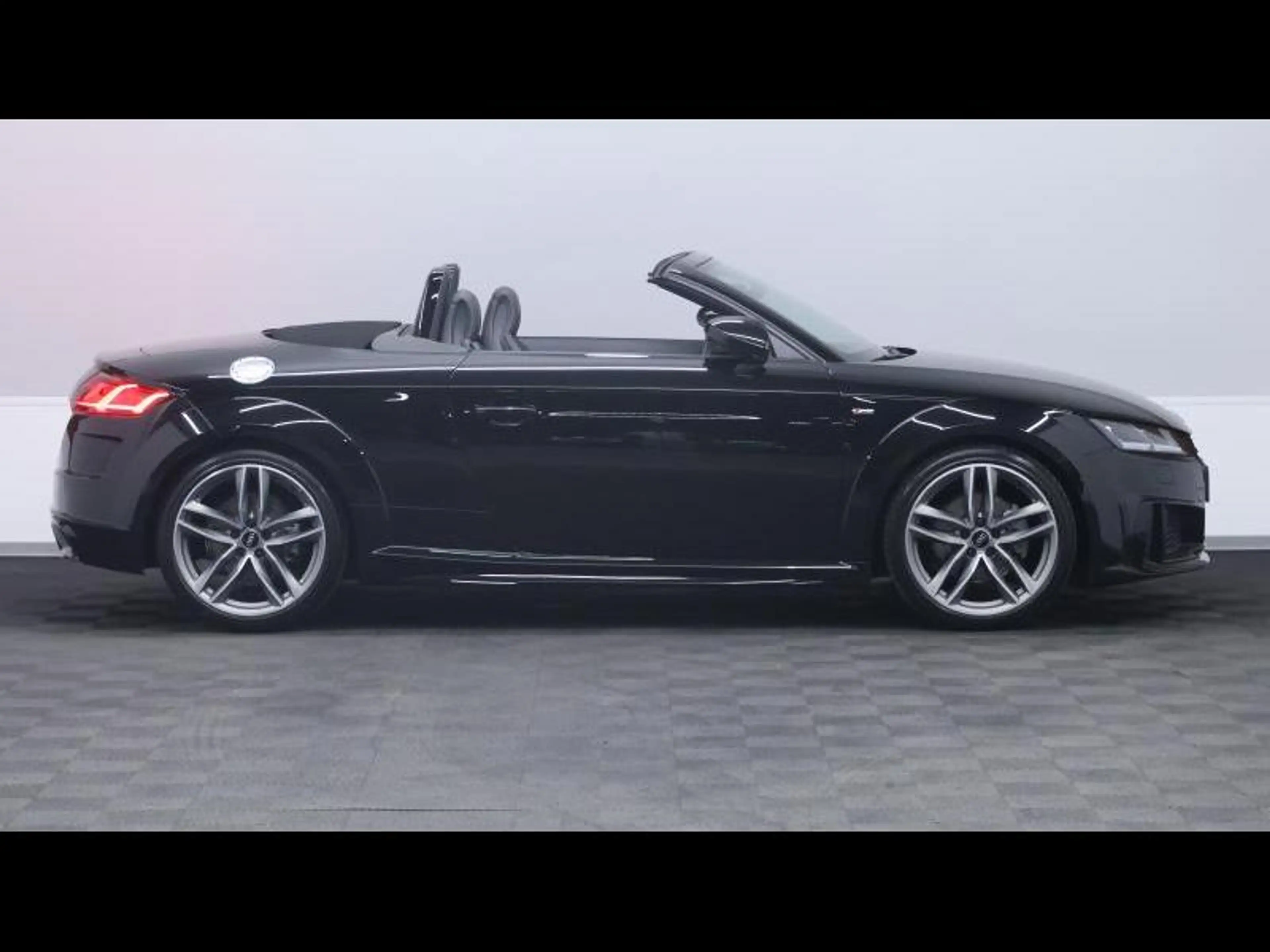 Audi TT S-Line 40 TFSi 204 S-Tronic — photo 12