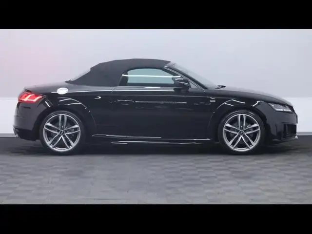 Audi TT view 10