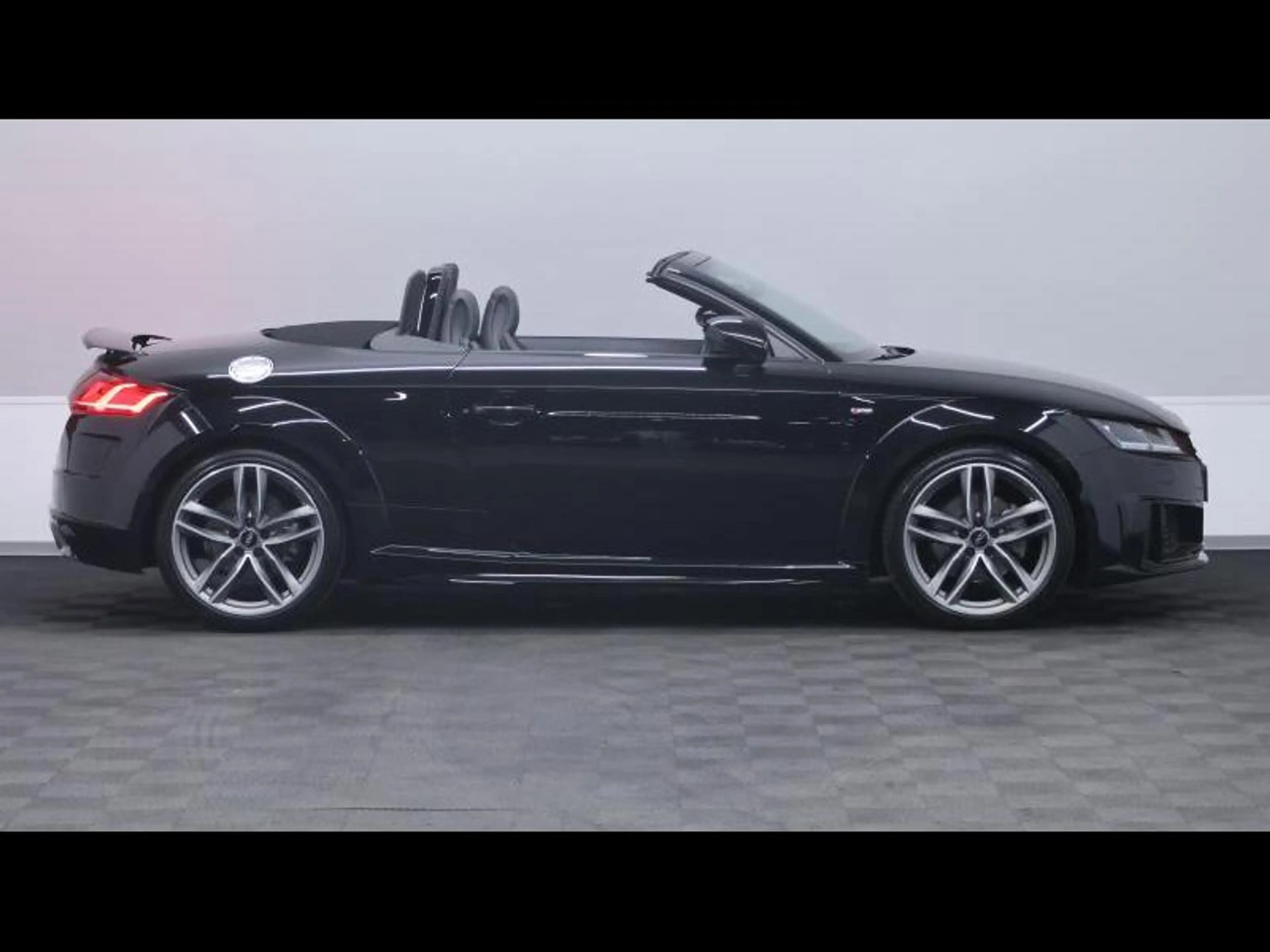 Audi TT S-Line 40 TFSi 204 S-Tronic — photo 13