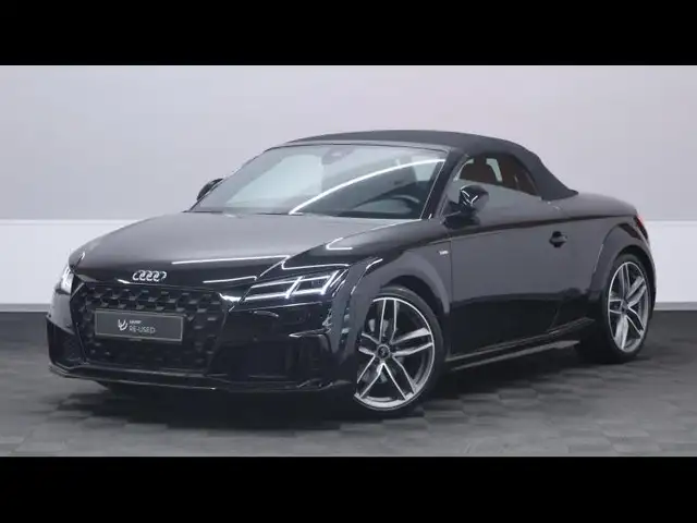 Audi TT view 3