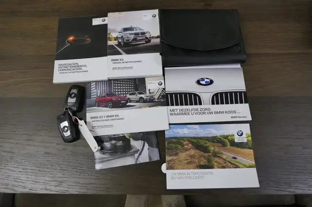 BMW X3 view 6
