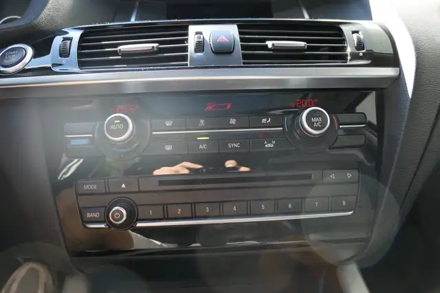 BMW X3 view 14