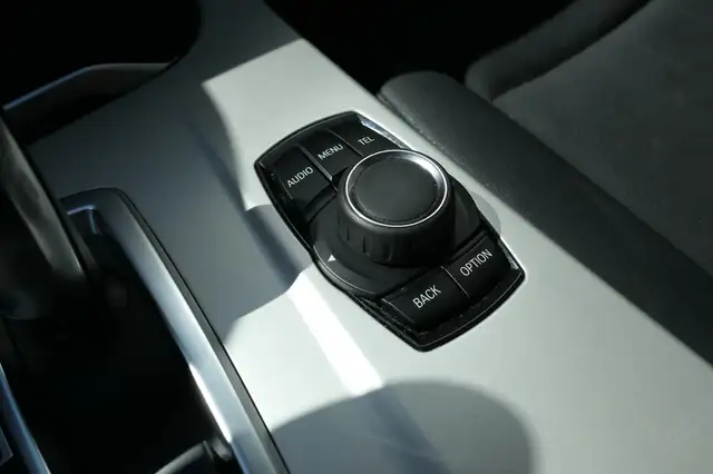 BMW X3 view 13