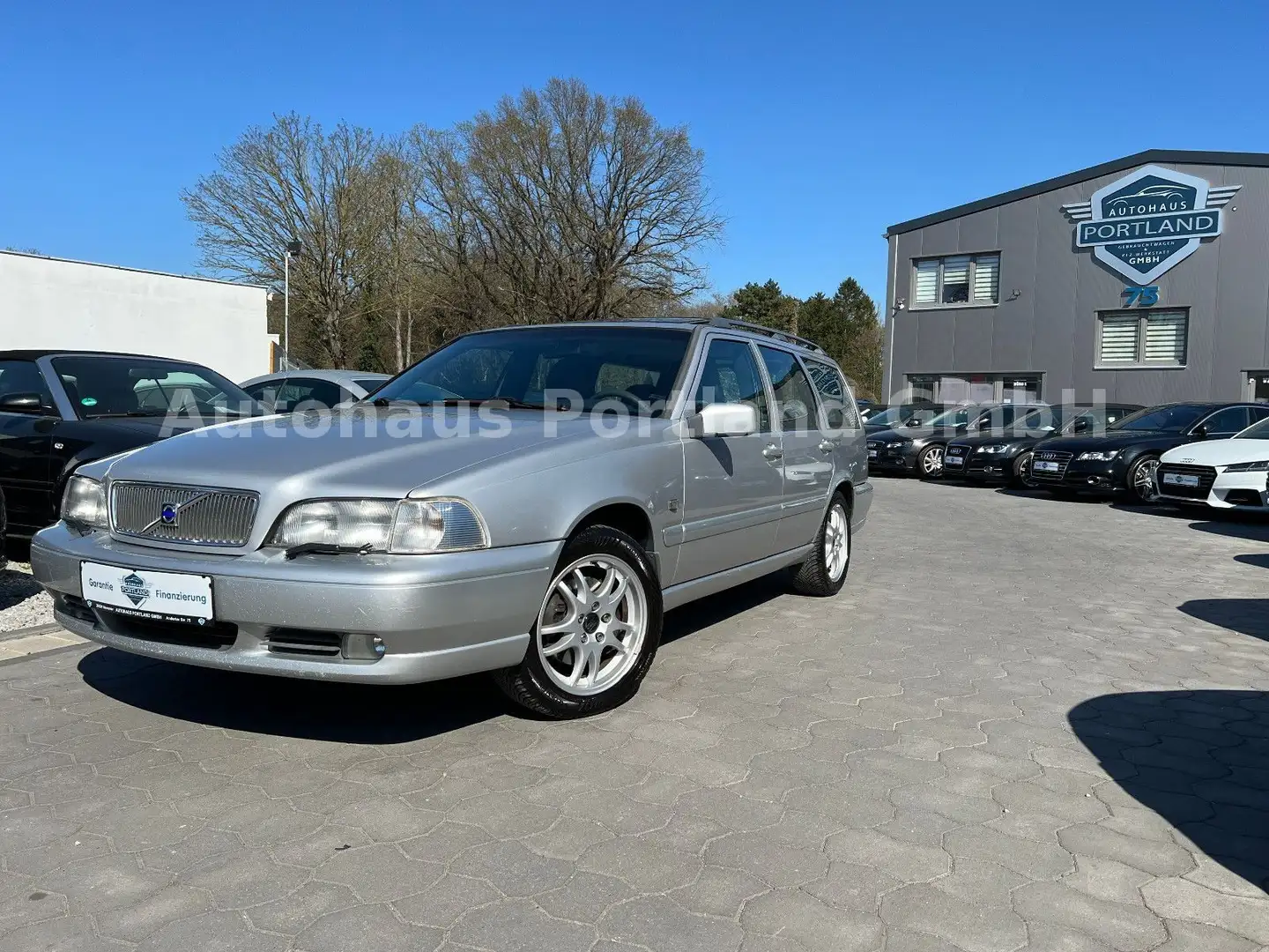 Volvo V70 I 2.4/SHZ/S-Dach/Klima Silber - 1
