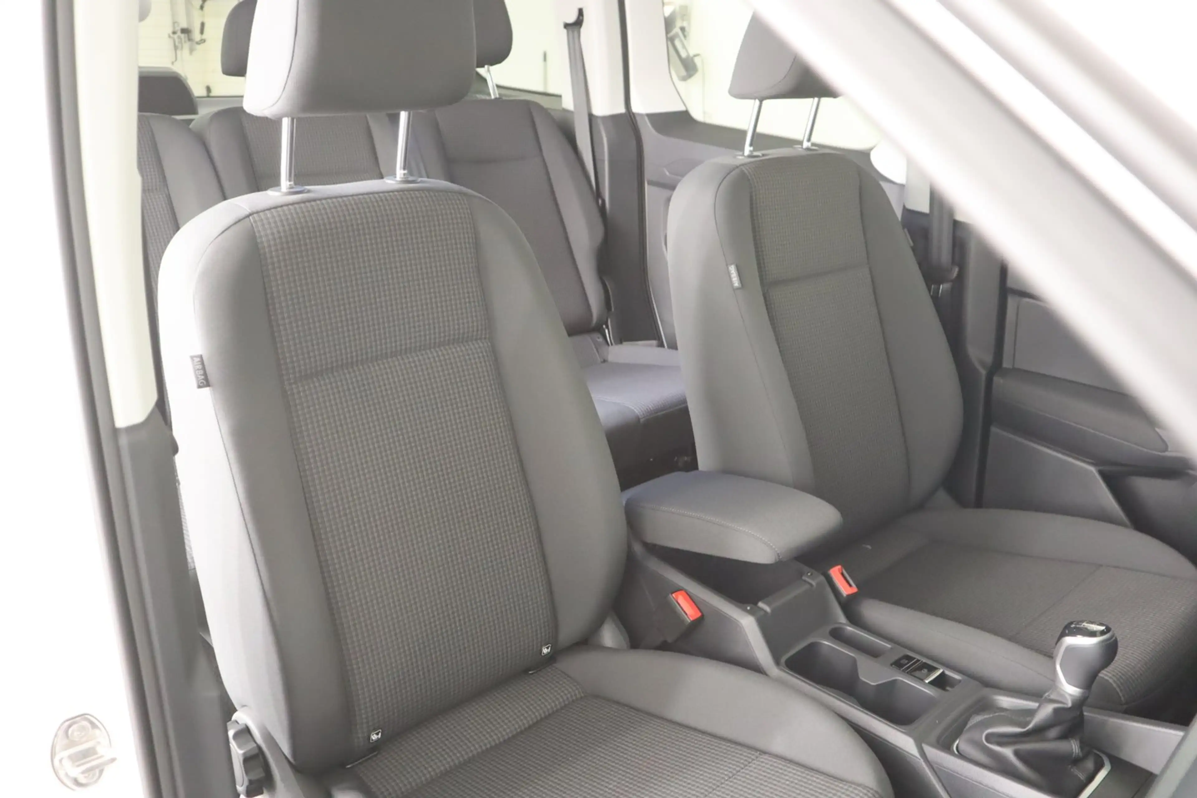 Volkswagen Caddy Family TSI — photo 14