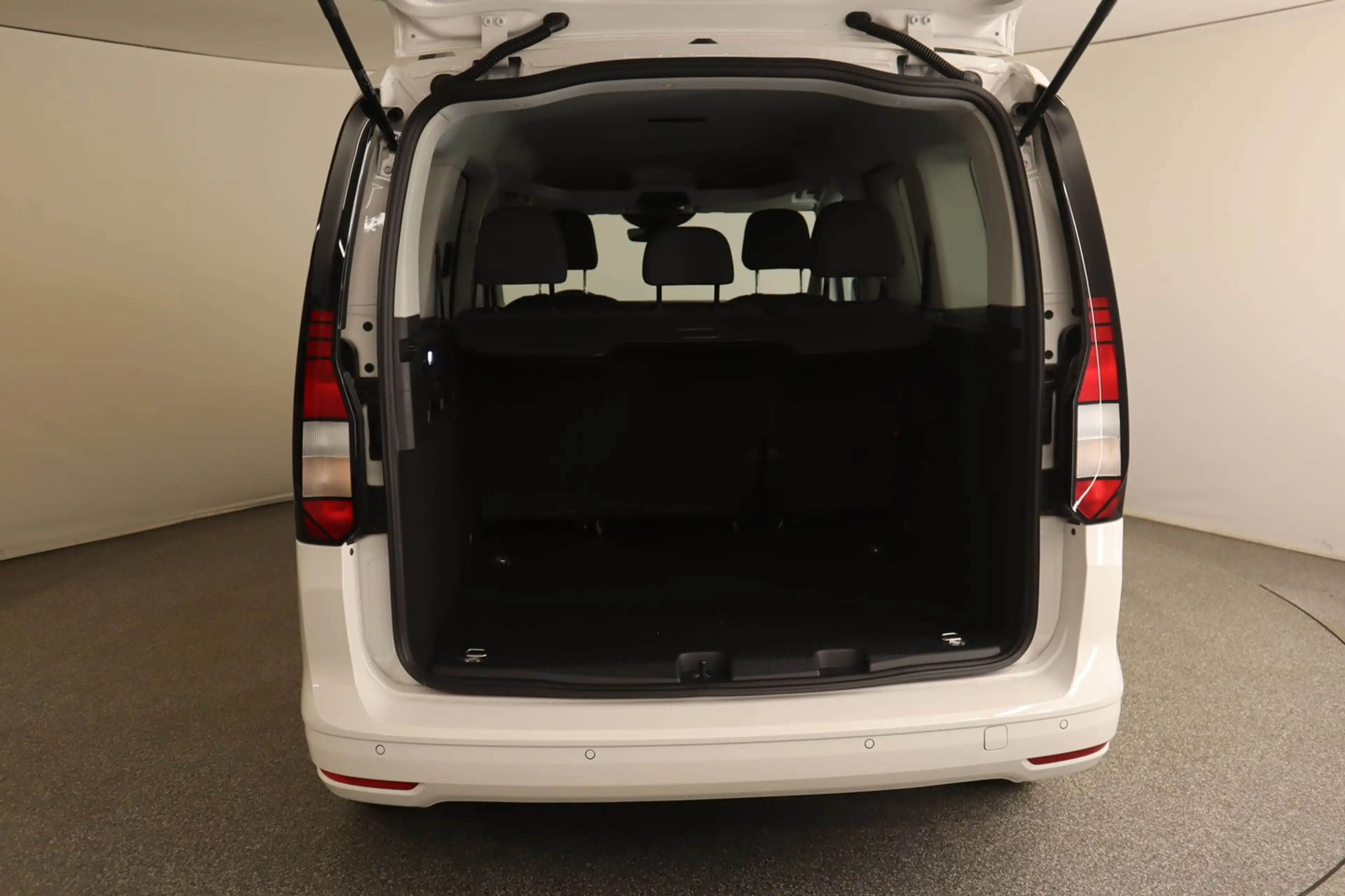 Volkswagen Caddy Family TSI — photo 13