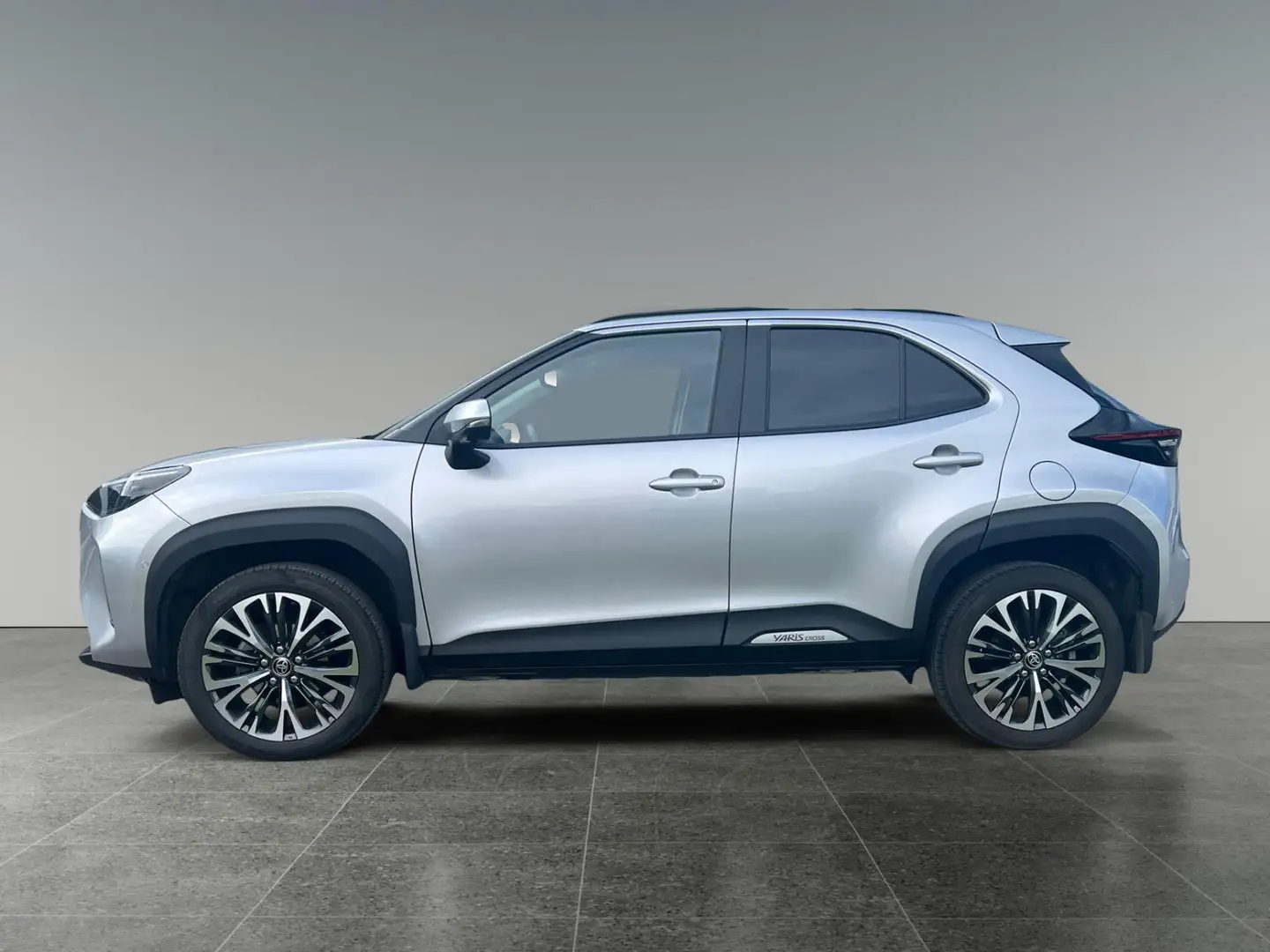Toyota Yaris Cross 1,5 l Hybrid 4x4, Elegant Silber - 2