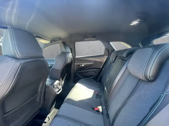 Peugeot 3008 view 8