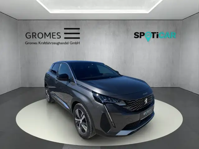 Peugeot 3008 main image