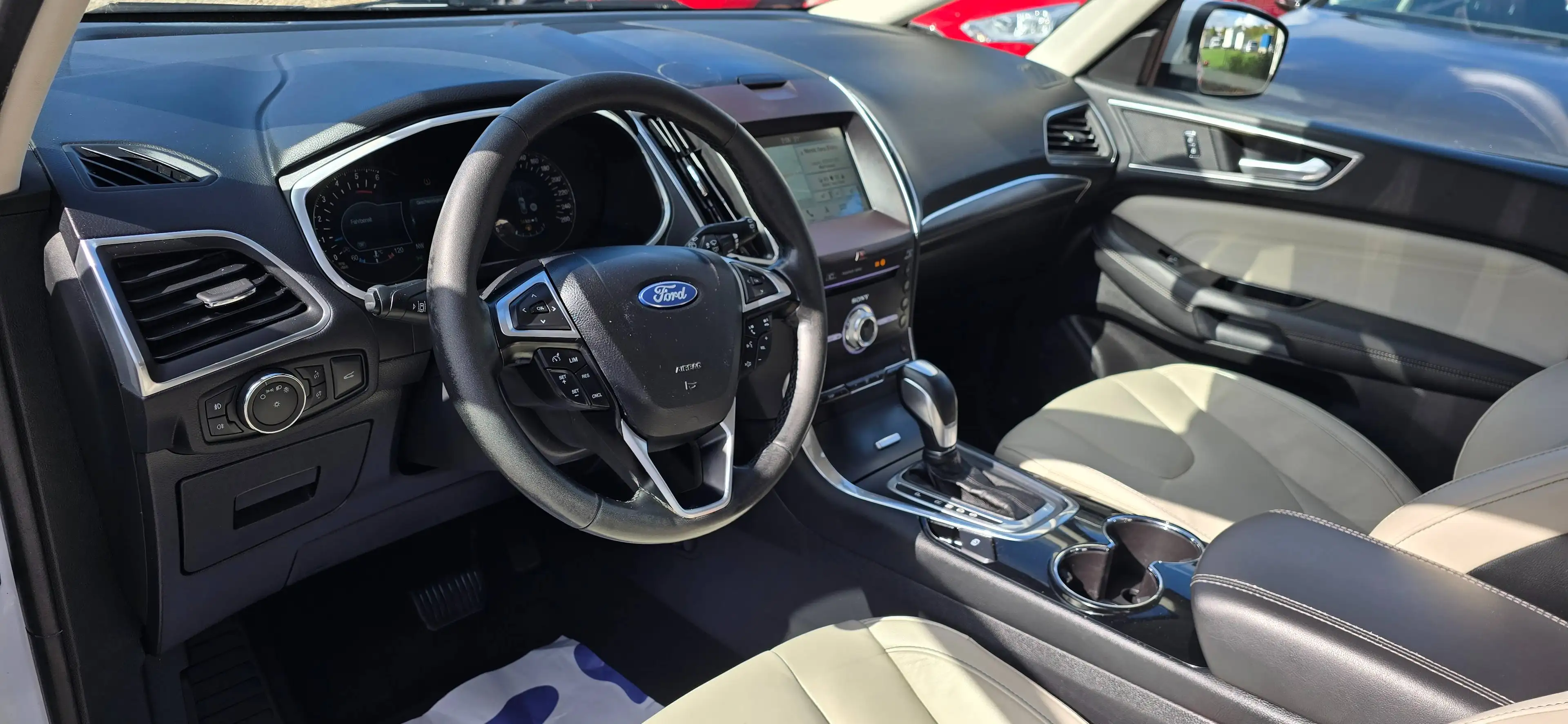 Ford S-Max Titanium Automatik — photo 14