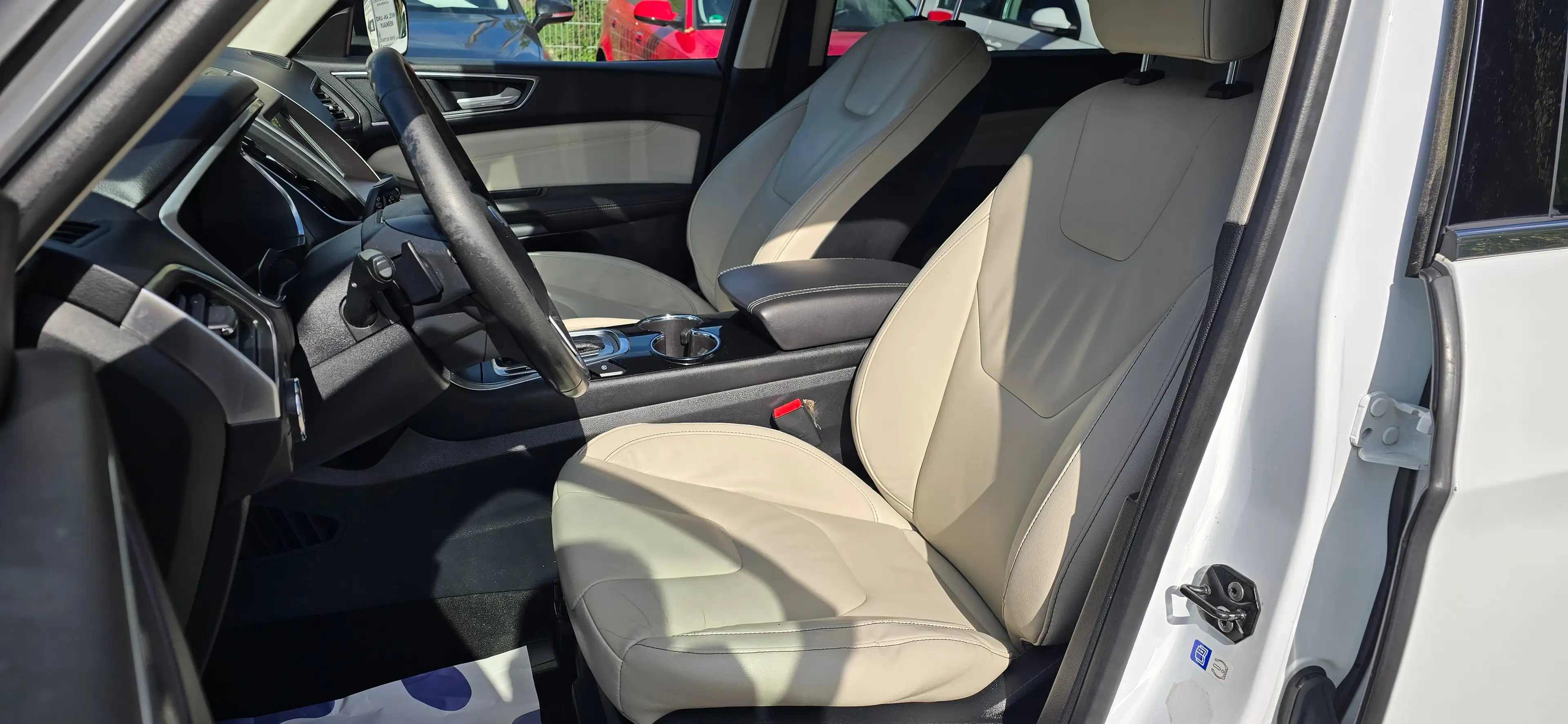 Ford S-Max Titanium Automatik — photo 13