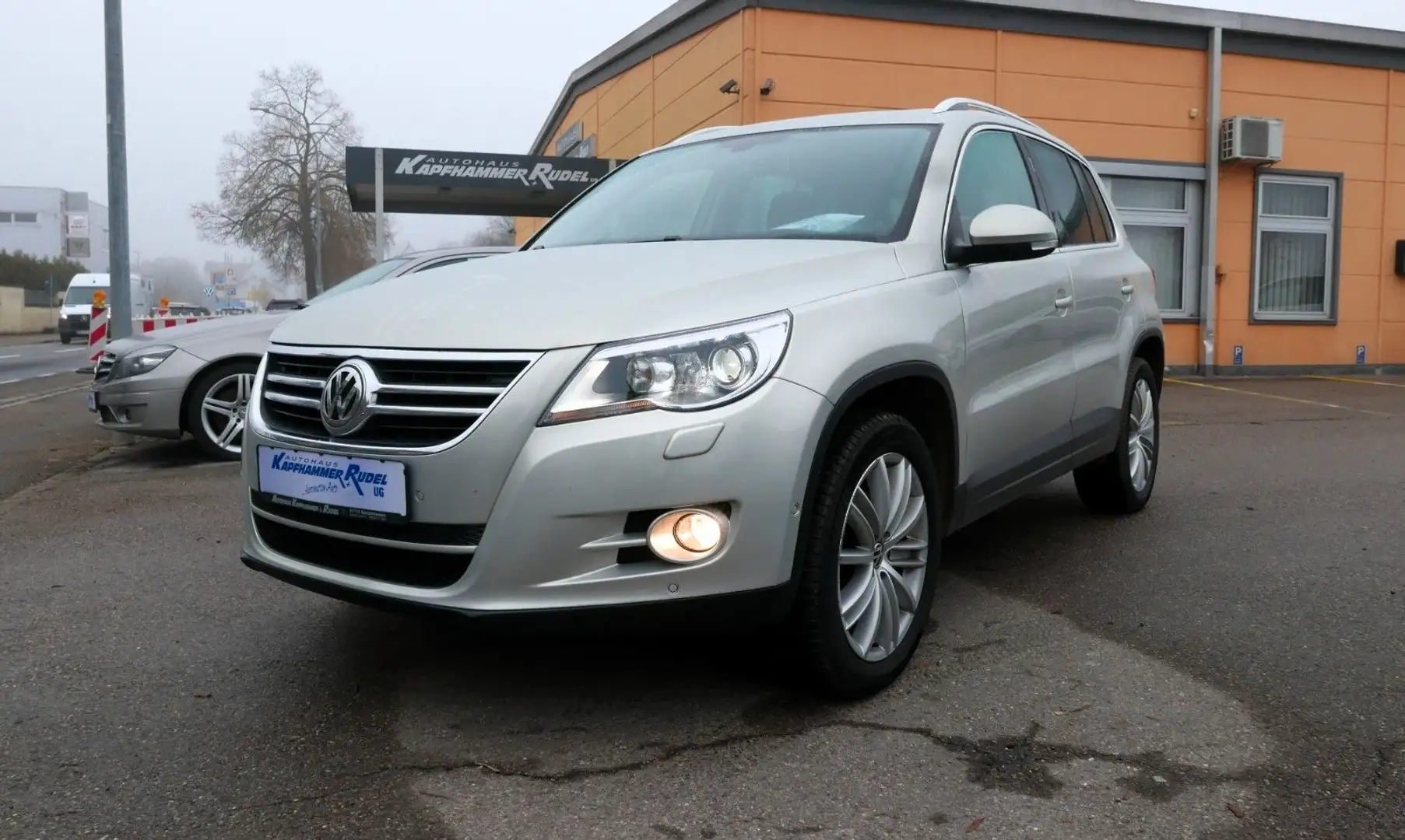 Volkswagen Tiguan Team 4Motion/DSG/Panoramadach Silber - 1