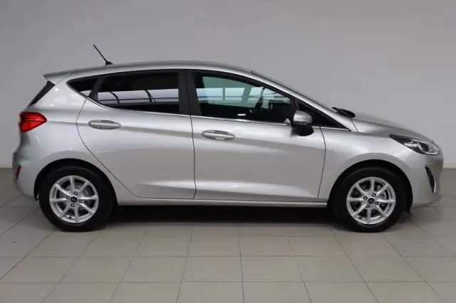 Ford Fiesta view 6