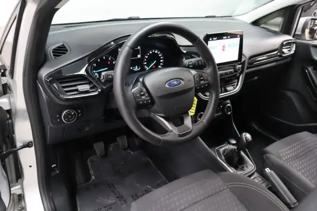 Ford Fiesta view 12