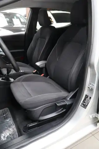 Ford Fiesta view 11