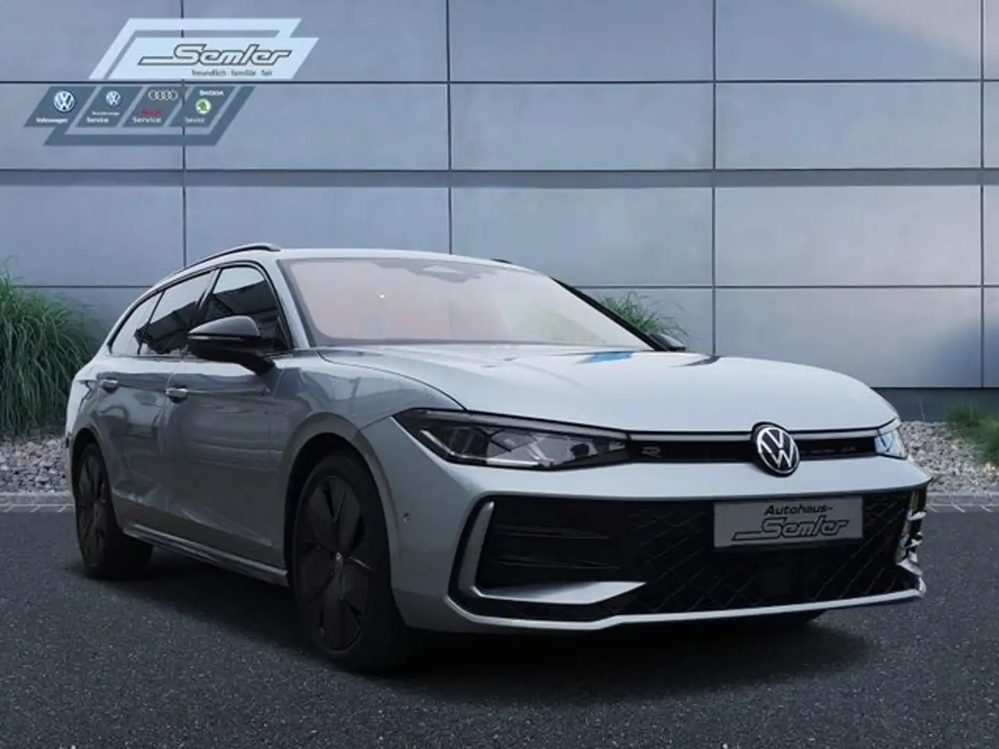 Volkswagen Passat 2.0l TDI R-line DSG AHK PANO NAVI Silber - 2