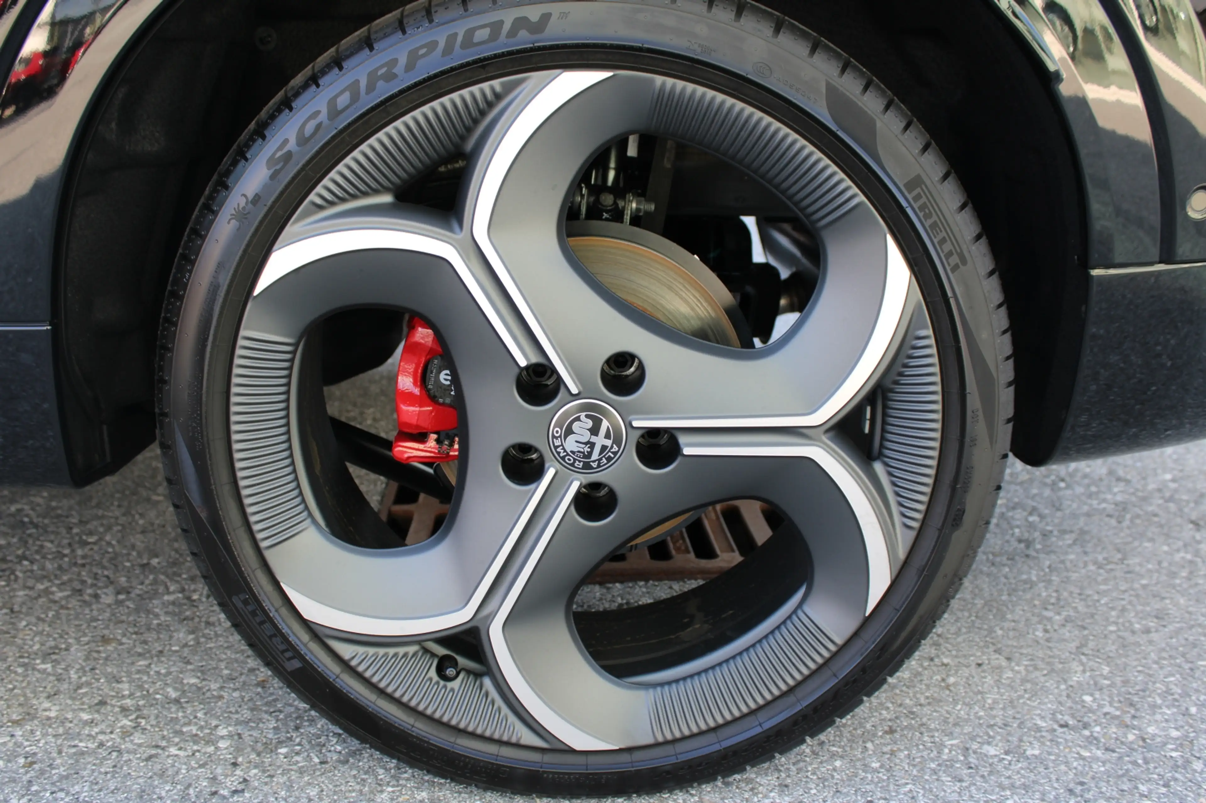 Alfa Romeo Tonale Tonale Ibrida TI 1.5 175PS FWD — photo 3