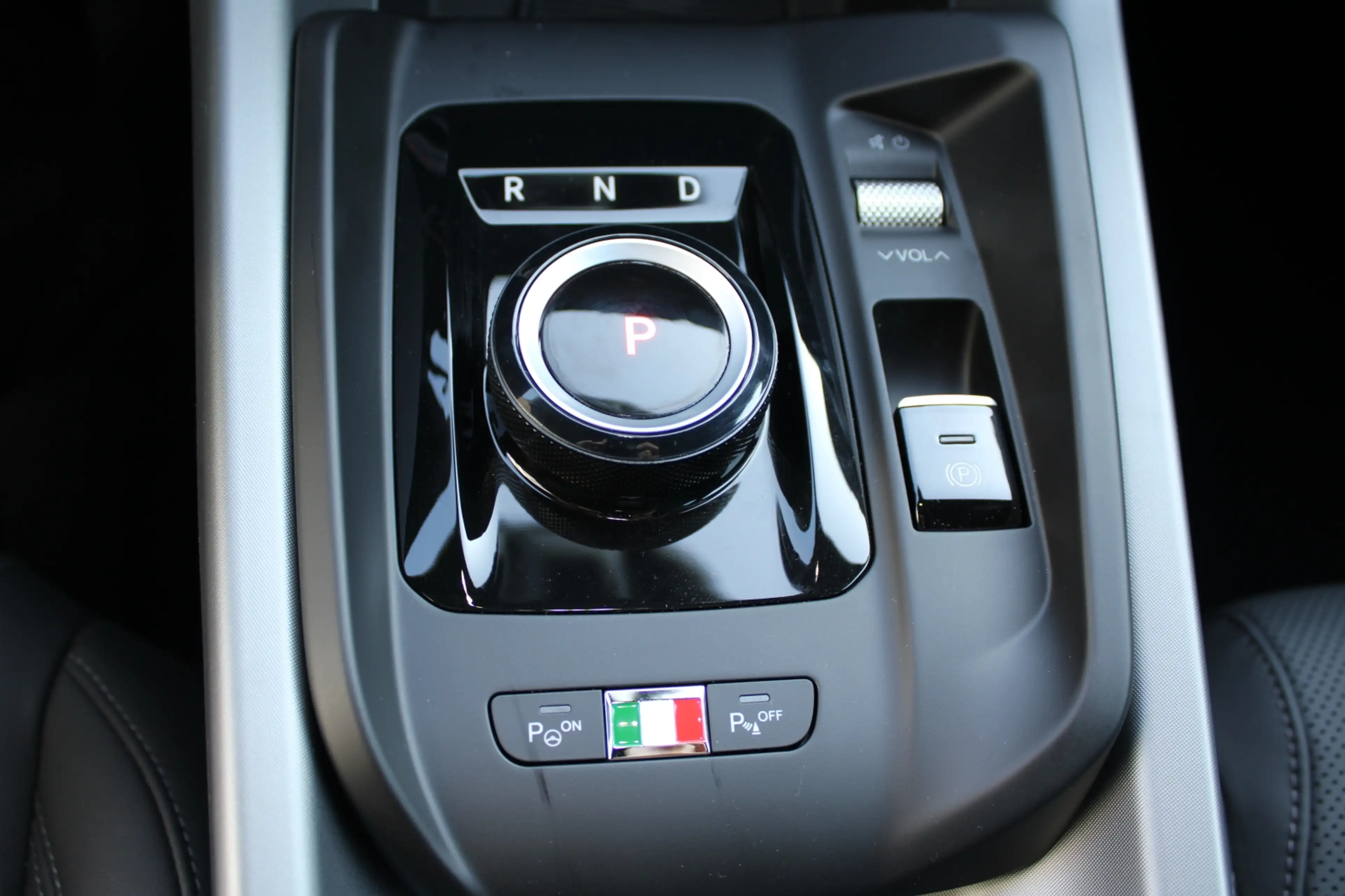 Alfa Romeo Tonale Tonale Ibrida TI 1.5 175PS FWD — photo 11