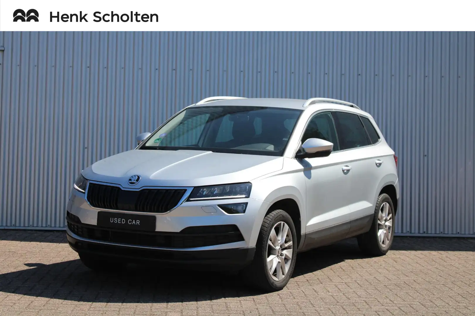 Skoda Karoq 1.5 TSI ACT Business Edition | Full map navigatie Grijs - 1
