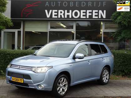 Mitsubishi Outlander 2.0 PHEV Instyle - PANORAMADAK - XENON - CRUISE/CL