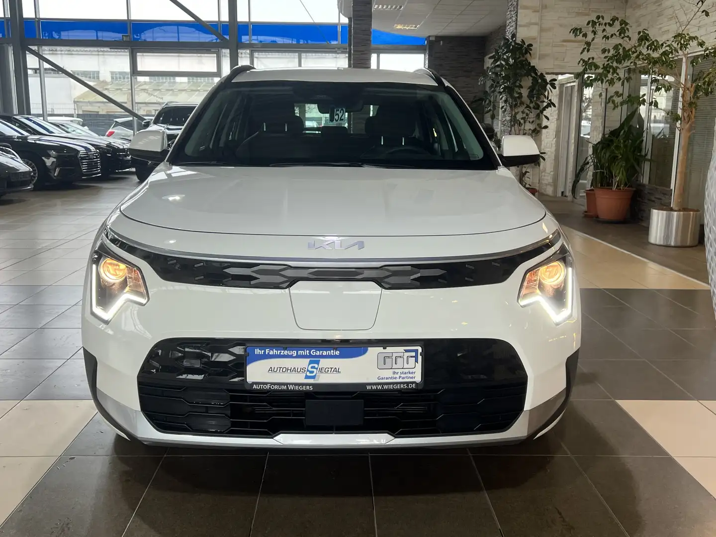 Kia Niro e-Niro Edition 7 dig.Cockpit Navi R.Cam PDC Weiß - 2