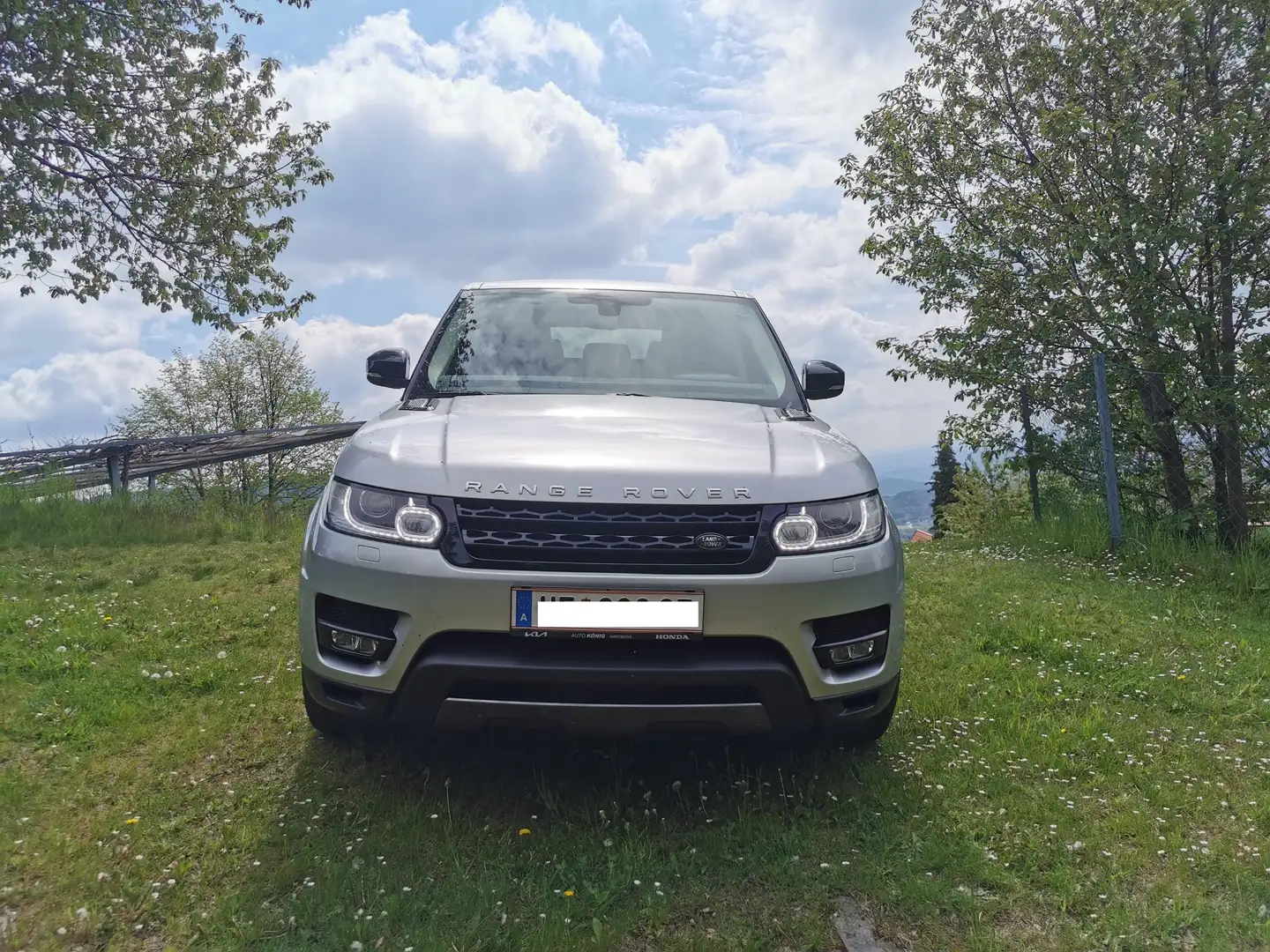 Land Rover Range Rover Sport Range Rover Sport 3,0 TDV6 HSE HSE Silber - 2