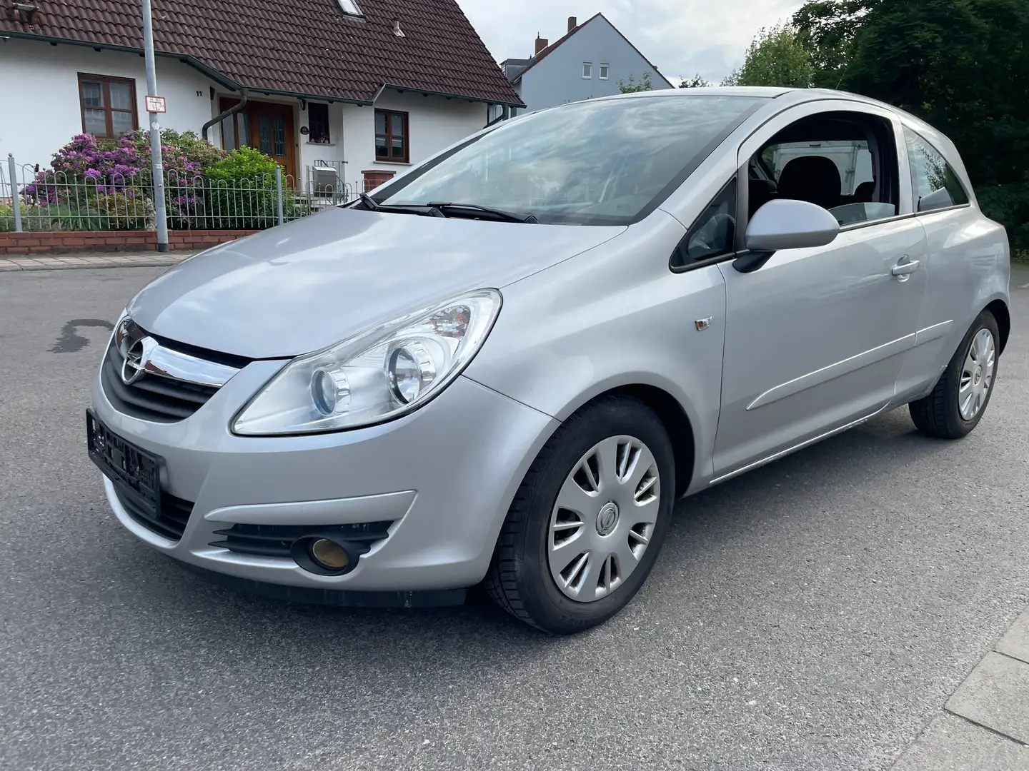 Opel Corsa 1.2 16V  TÜV NEU Silber - 1