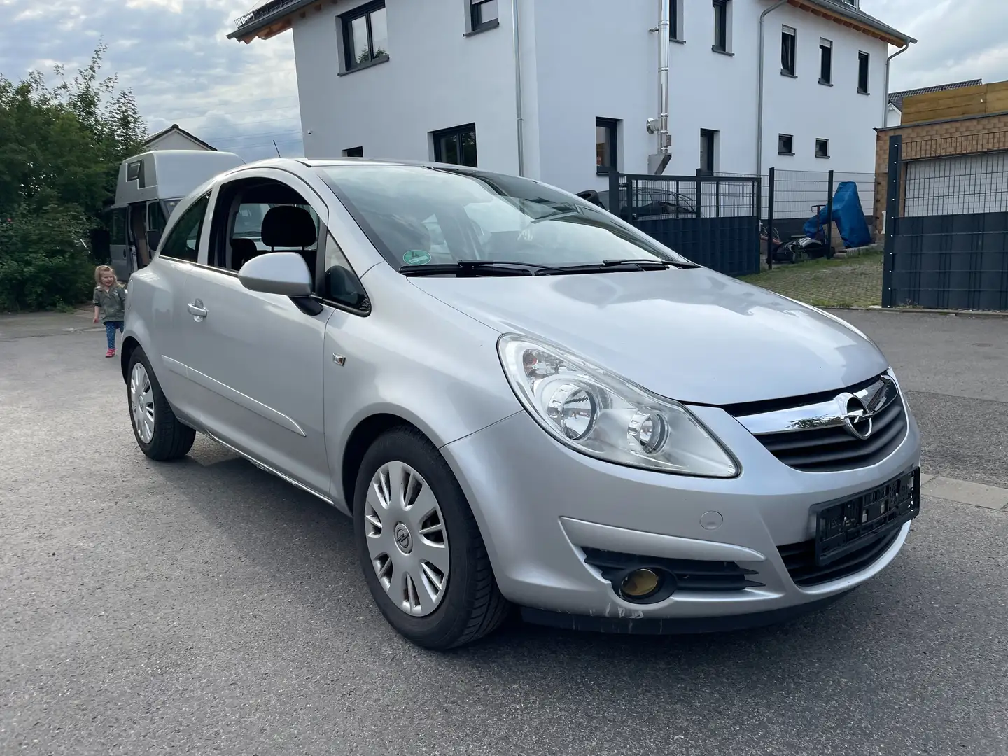 Opel Corsa 1.2 16V  TÜV NEU Silber - 2