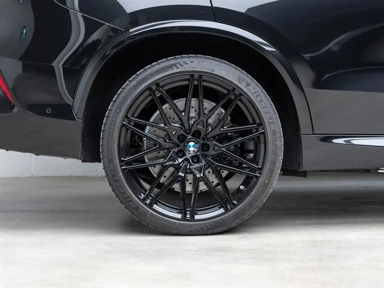 BMW X5 M снимка BMW X5 M