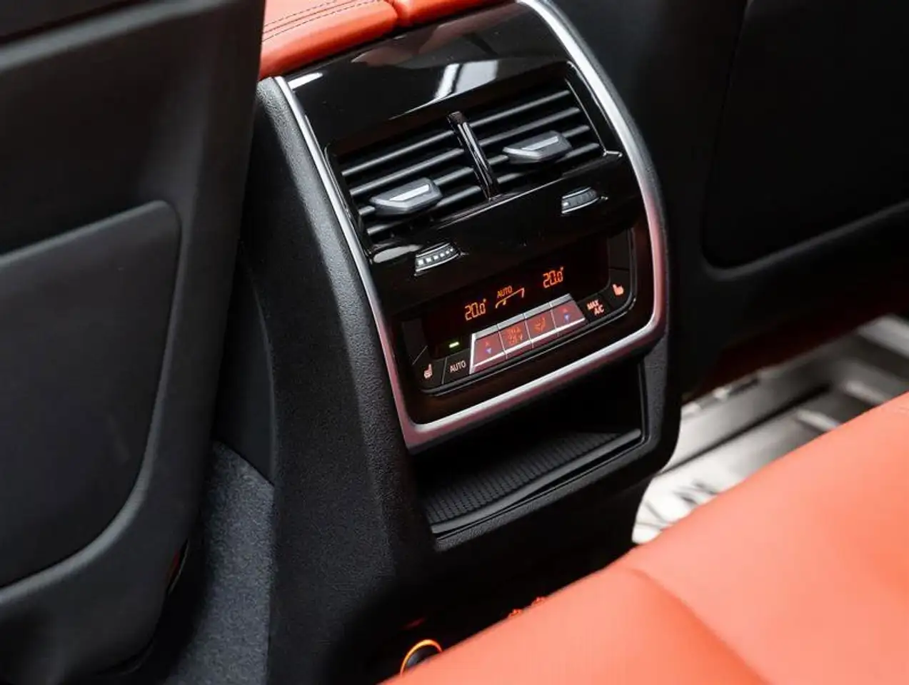 BMW X5 M снимка BMW X5 M