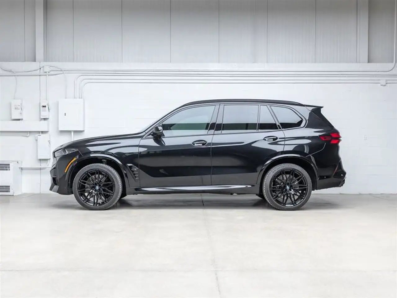 BMW X5 M снимка BMW X5 M
