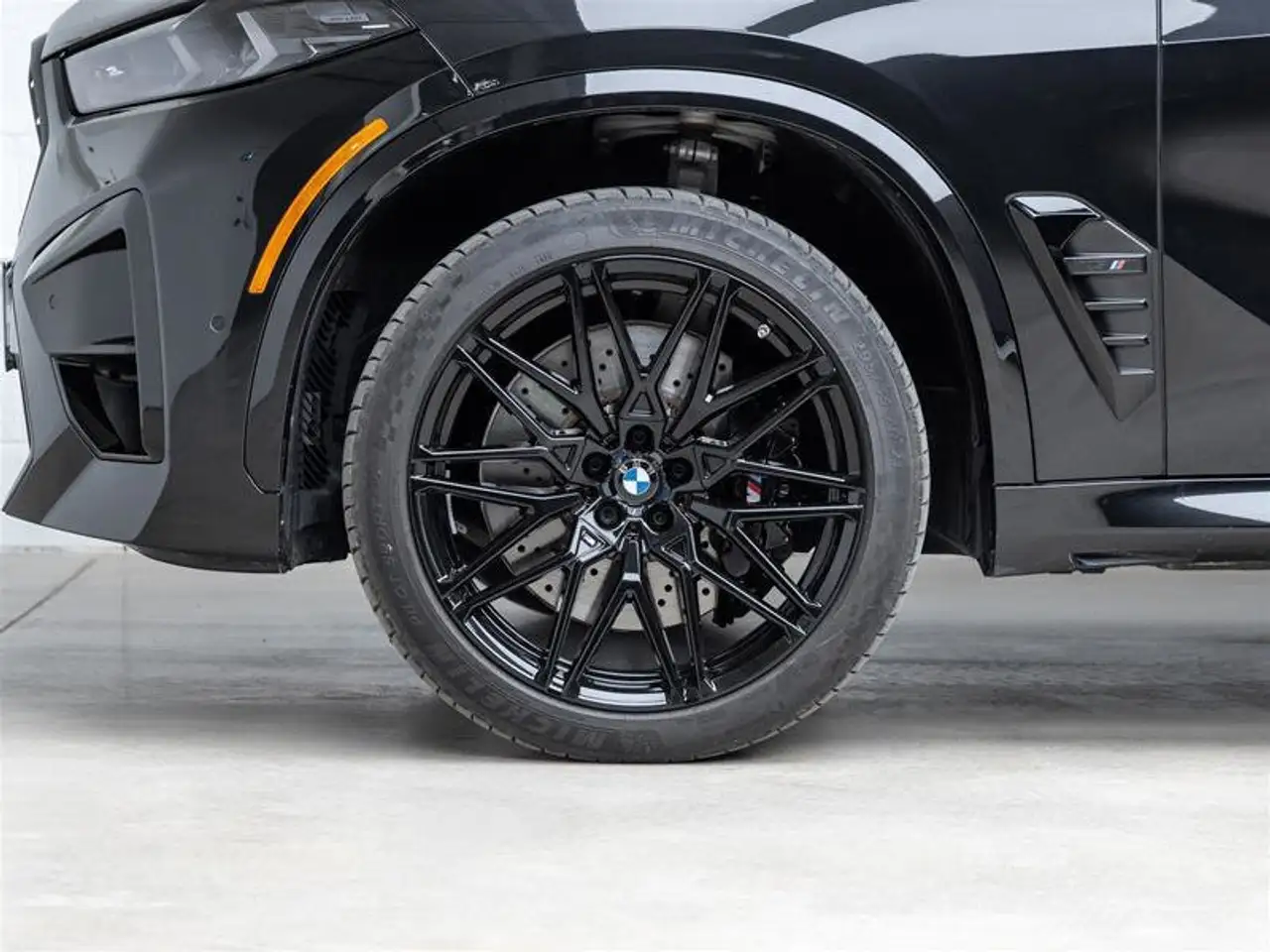 BMW X5 M снимка BMW X5 M