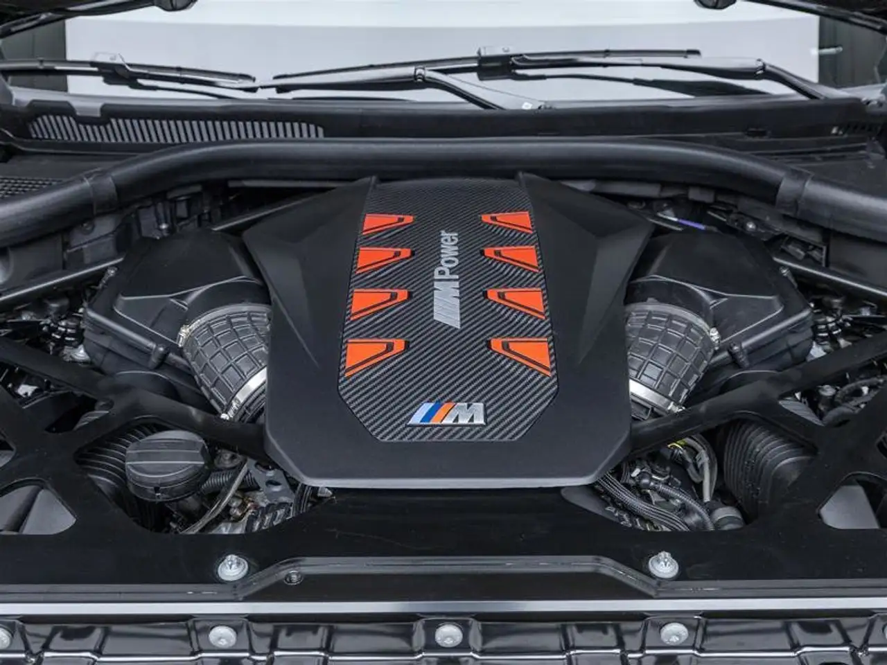 BMW X5 M снимка BMW X5 M