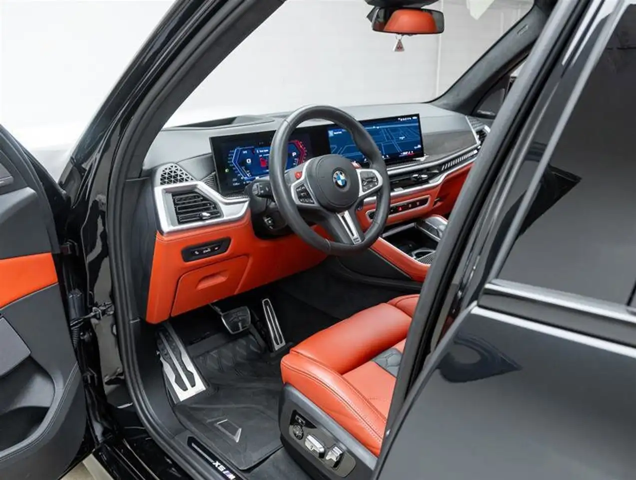 BMW X5 M снимка BMW X5 M