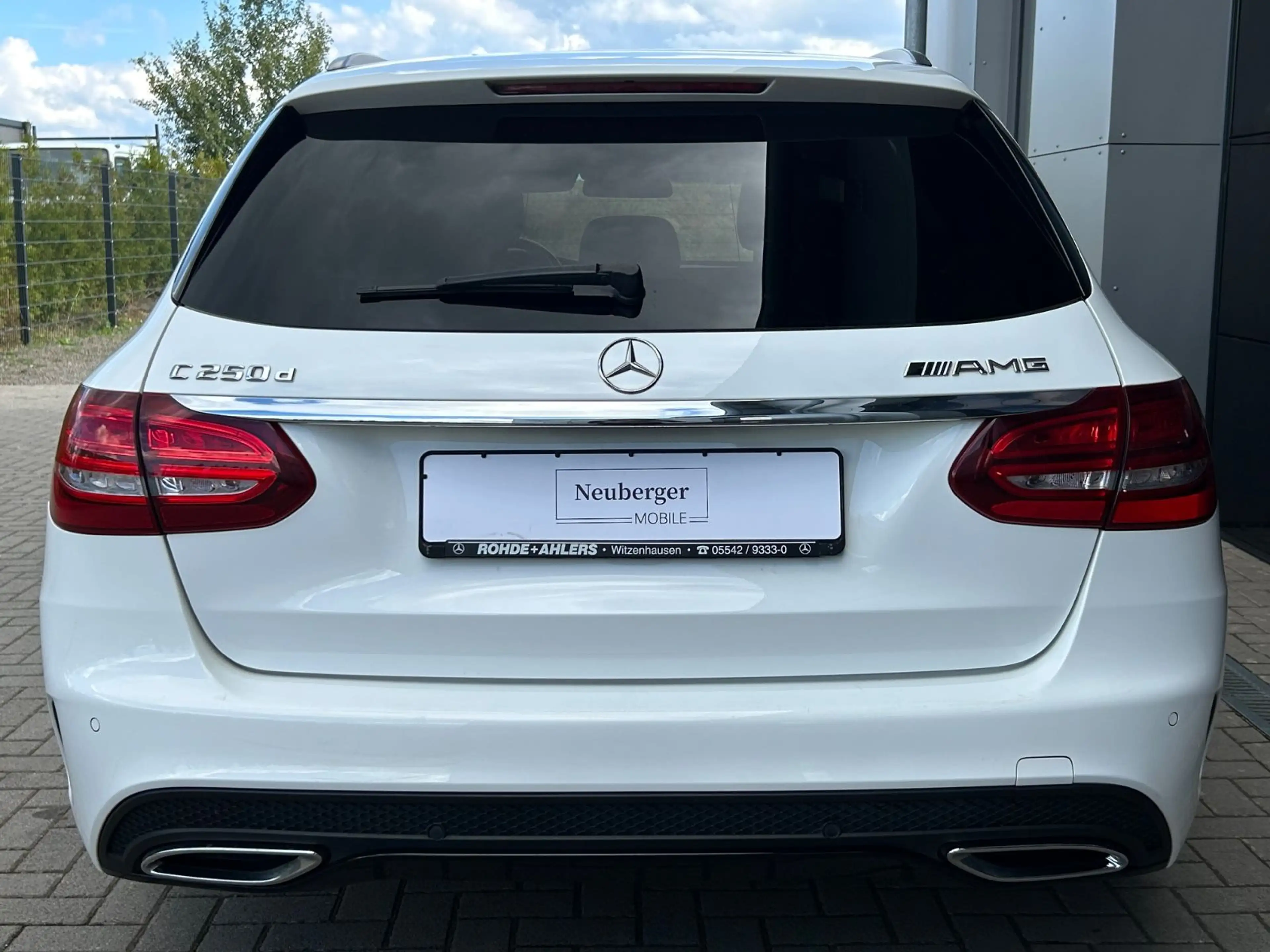 Mercedes-Benz C 250 T-Modell AMG|Pano|AHK|Carbon|Rückfahrkam — photo 4