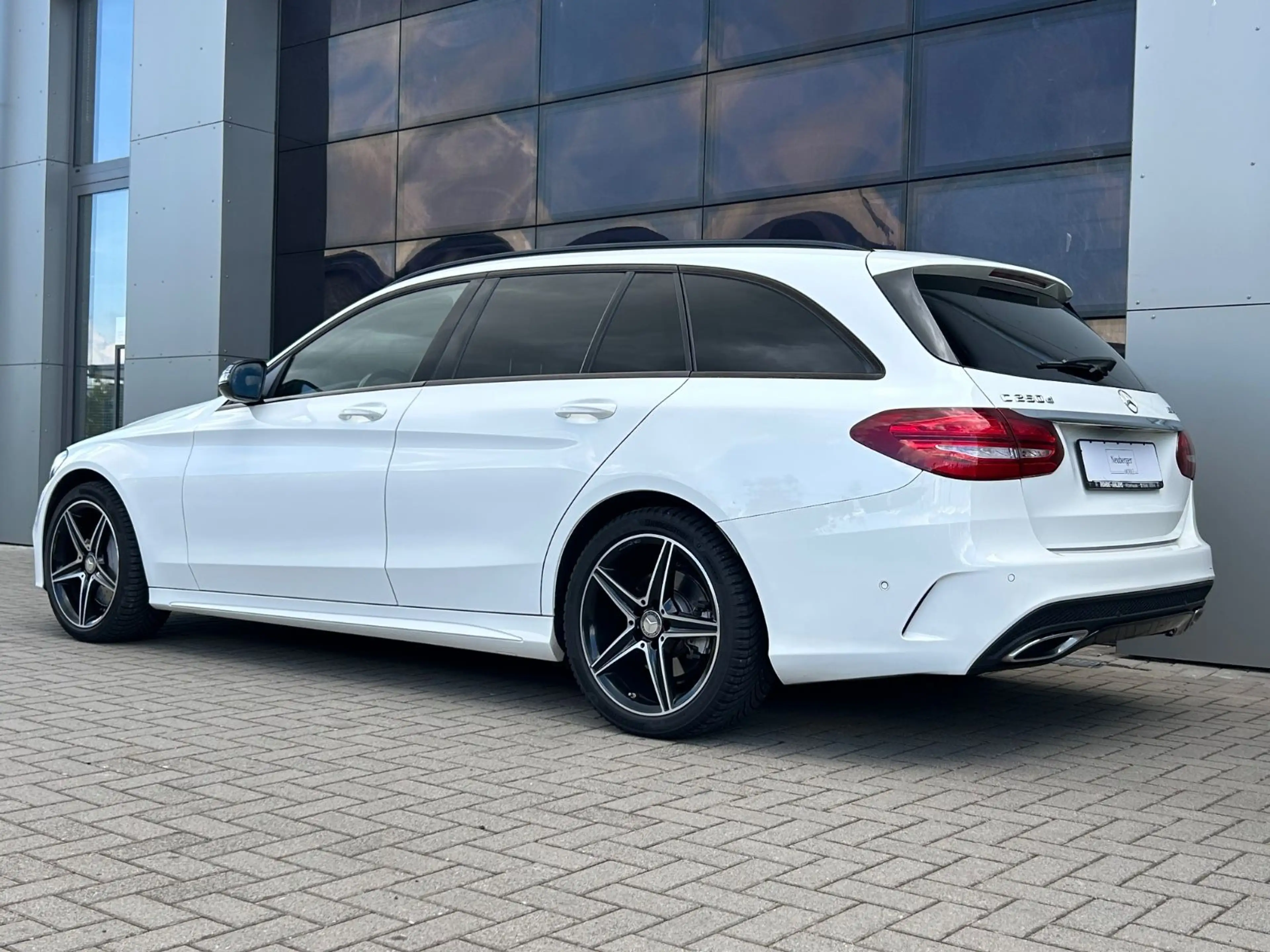 Mercedes-Benz C 250 T-Modell AMG|Pano|AHK|Carbon|Rückfahrkam — photo 3