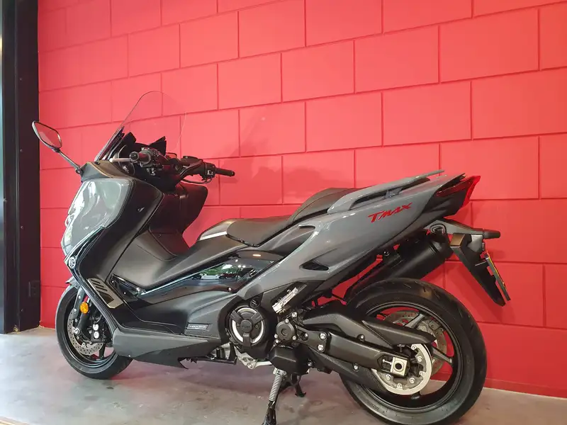 Yamaha TMAX 560 - foto 4