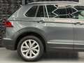 Volkswagen Tiguan Highline 4Motion 1.HD/LED/ACC/360°/ANHÄNG Grau - thumbnail 17