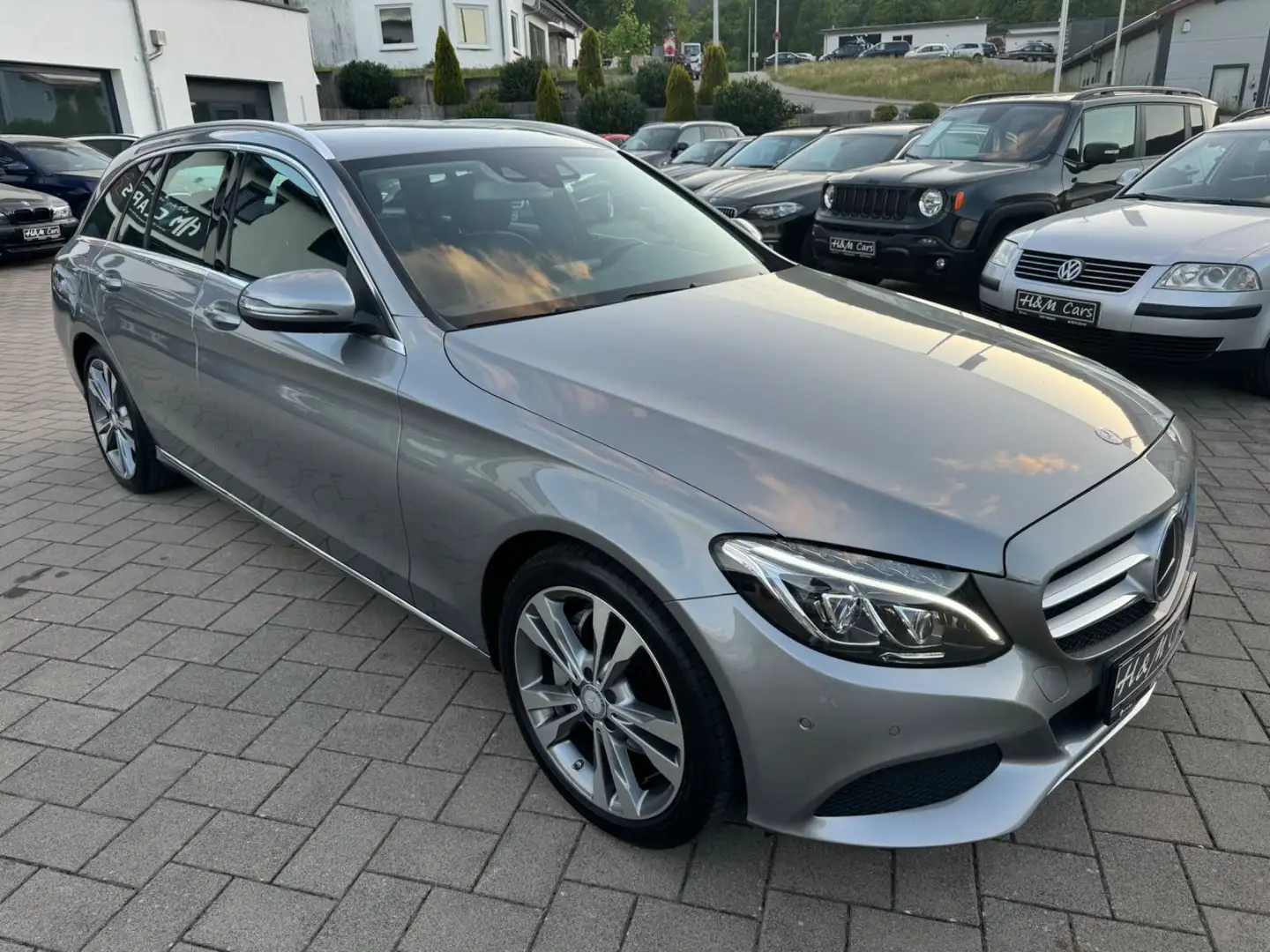 Mercedes-Benz C 250 T CGI/Avantgarde/LED/Alu 18Zoll Argento - 1