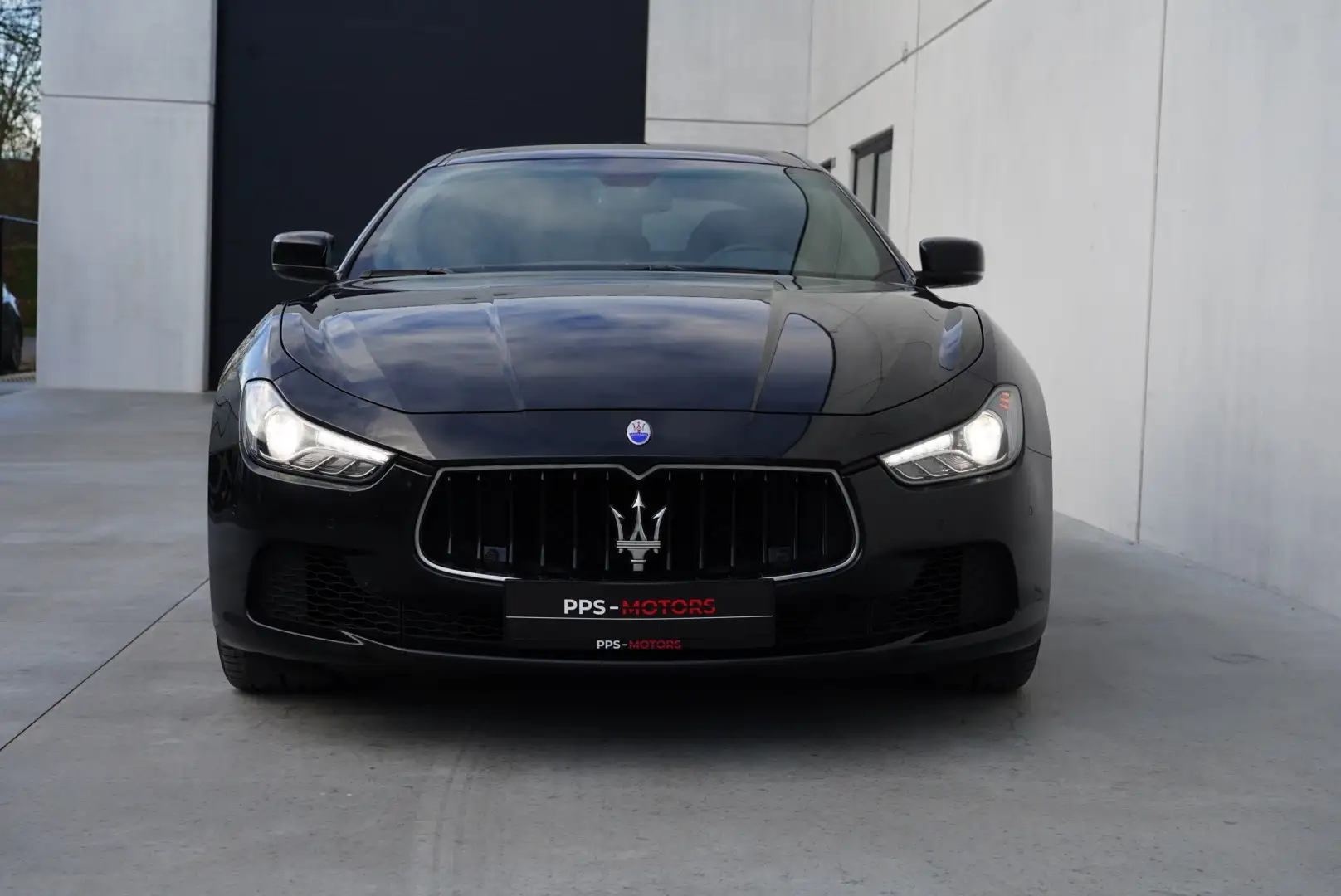 Maserati Ghibli 1ST OWNER - FULL MASERATI SERVICE Noir - 2