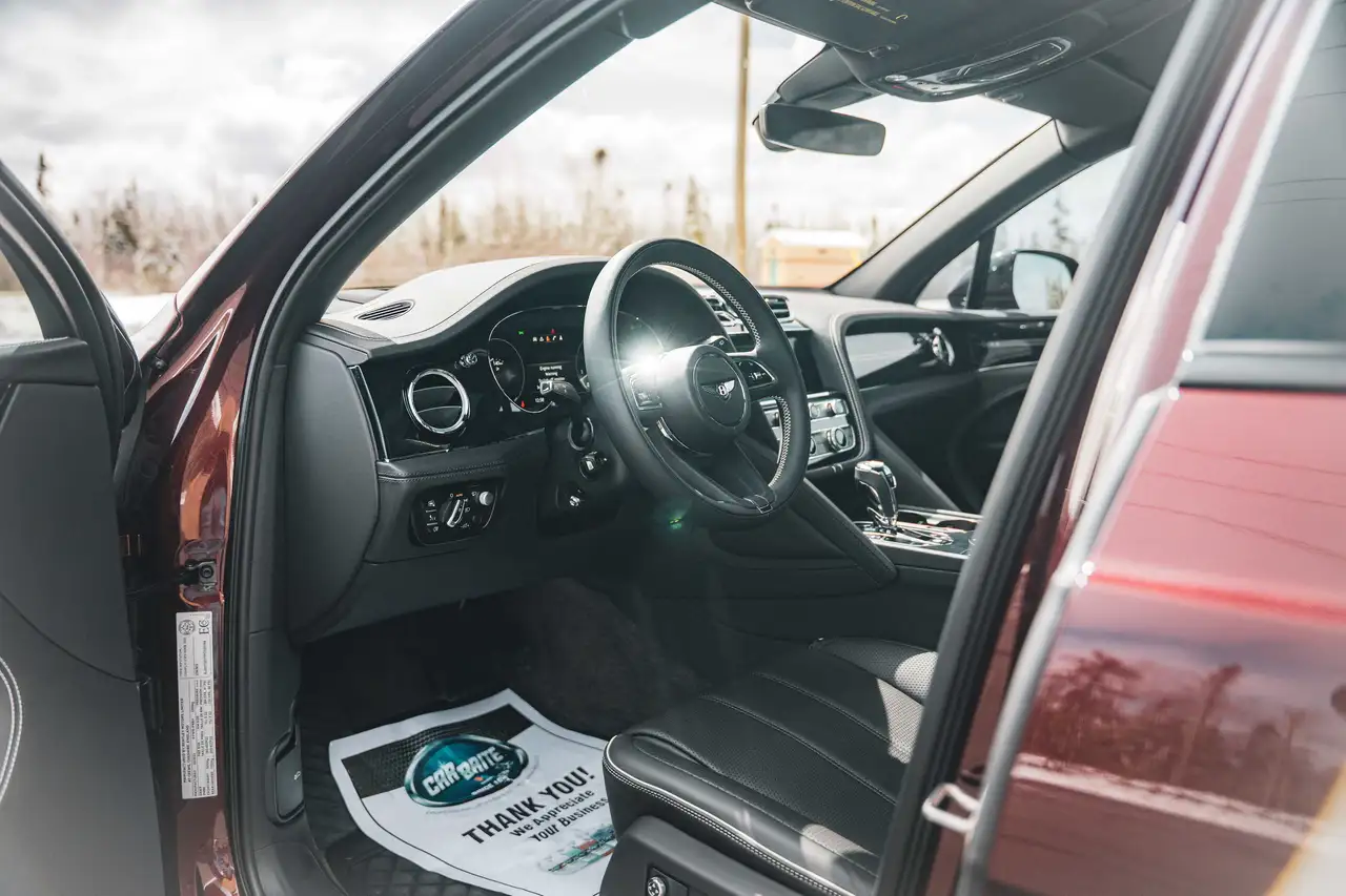 Bentley Bentayga снимка Bentley Bentayga