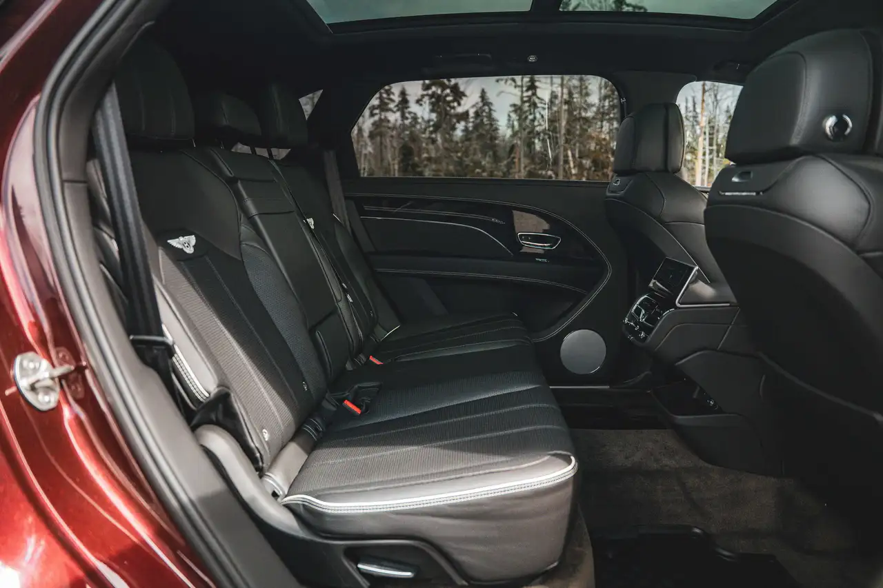 Bentley Bentayga снимка Bentley Bentayga