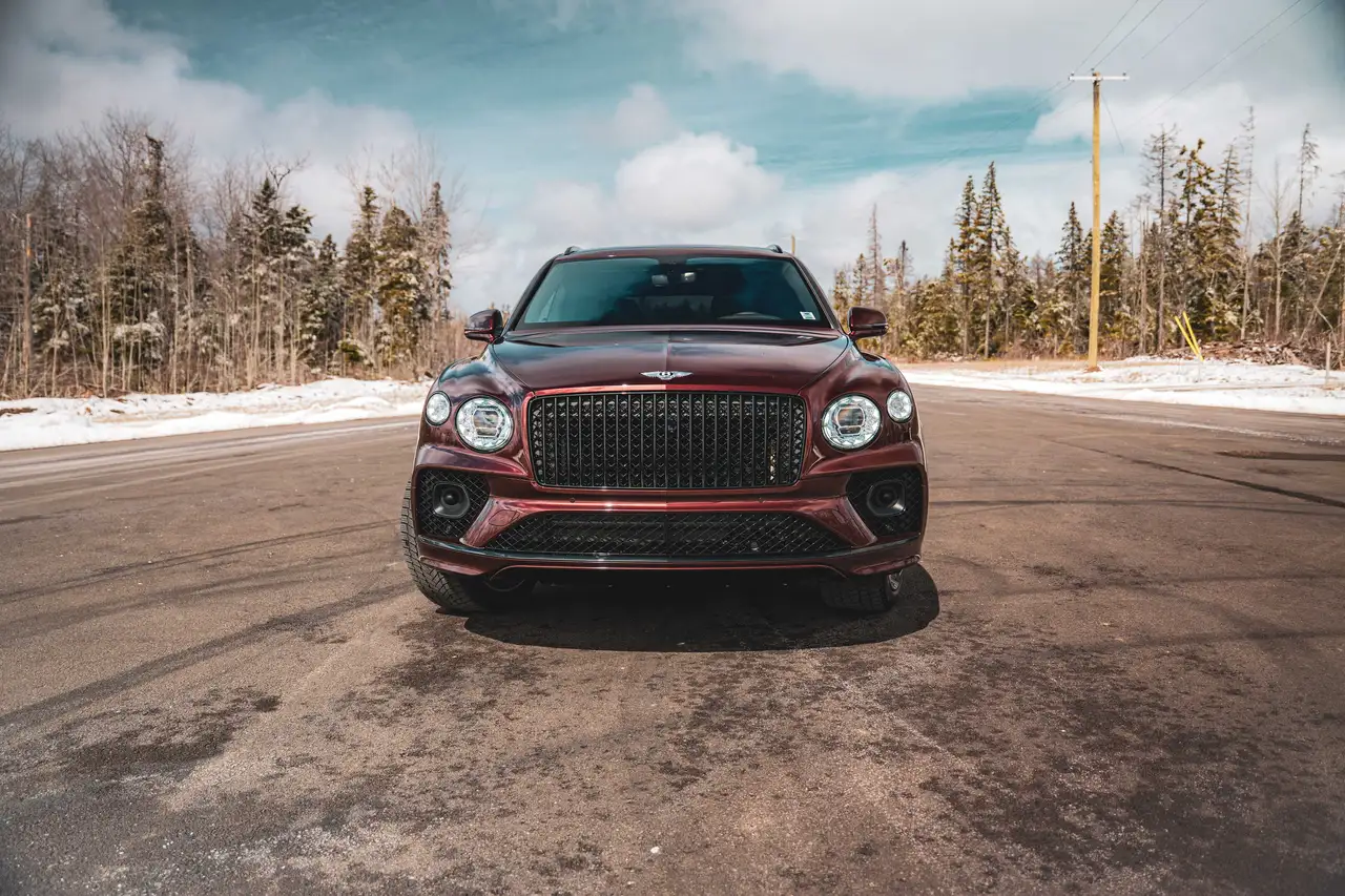 Bentley Bentayga снимка Bentley Bentayga