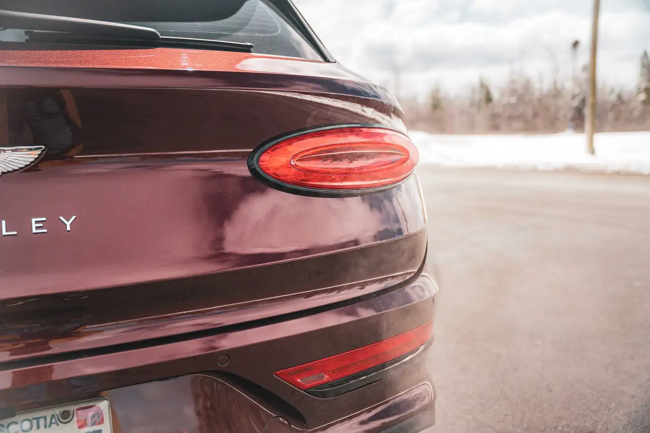 Bentley Bentayga снимка Bentley Bentayga
